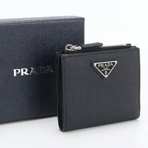 中古良品プラダPRADA サフィアーノトライアングル 二つ折り財布 レザー ブラック ランク：A us-2 レディース