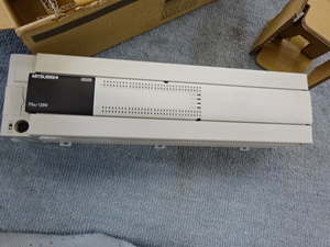 三菱　シーケンサー　FX3U-128MR/ES　PLC　MELSEC　リニアシャフト　クーリングタワー　FX3U　B1001