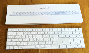 Apple Magic Keyboard/Bluetooth/JIS配列/テンキー付き/ホワイト