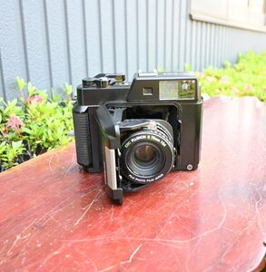 ○FUJIFILM GS645　中判6×7 フィルムカメラ 　富士フイルム　GS645 Professional 古道具のgplus広島2405ｋ
