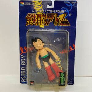 556　未開封品　フィギュア　鉄腕アトム　長期保管　ASTRO BOY　スリーピングアトム　MAF-008　手塚治虫　中古