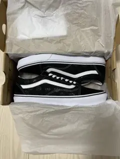 【新品28.0】VANS BUMP OF CHICKEN オールドスクール　黒白