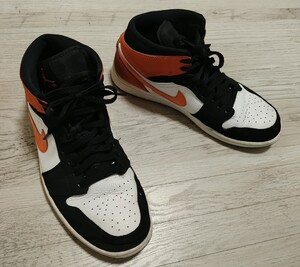 NIKE AIR JORDAN ナイキ エアジョーダン1 MID オレンジ ブラック ホワイト スニーカー サイズ28.0cm