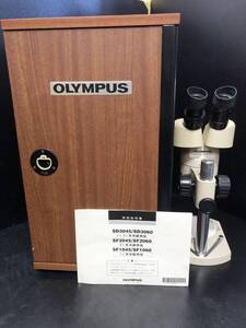 OLYMPUS オリンパス 実体顕微鏡 SF20 接眼レンズ GSWH10X/22 SF2060 説明書/木製収納ケース付き 双眼 研究 ラボ 実験 現状品 CA059120