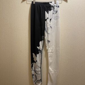 新品★ブラック＆ホワイト★蝶々＆薔薇柄★ヨガパンツ★レギンス★トレーニング★M