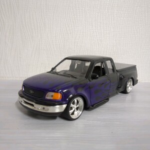 WELLY 1/24 FORD F-150 フォード フレアサイド スーパーキャブ ピックアップ トラック アメ車 カスタム ローダウン ダイキャスト ミニカー 