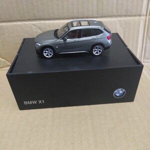 レア 人気 1/43 サイズ BMW X1 SUV ミニカー グレー ガンメタ ミニカー 記念品 純正 カラーサンプル 見本 模型 非売品 ブロンズ ディーラー