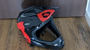 ほぼ新品未使用　SIXSIXONE Comp Red Helmet MTB BMX ダウンヒル スノースクート フルフェイスヘルメット