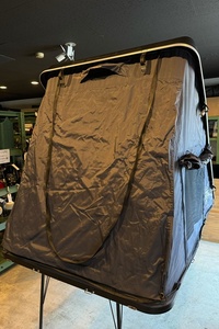 東京)EasyCamper revolution イージーキャンパー シェルフィッシュ コンパクトルーフテント【配送不可・店頭受取限定商品】