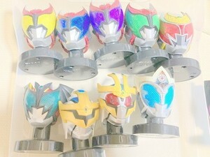 TF玩129　　キバ 　マスクコレクション　マスコレ　フィギュア　仮面ライダー　　