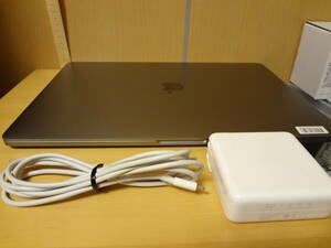 【USED 美品】Apple MacBook Pro MPTT2J/A Mid 2017 i7 7820HQ 2.90GHz 15.4 Radeon Pro 560 SSD_512GB 16GB バッテリー正常(充放電33回)