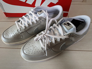 ◆新品 NIKE DUNK LOW SE Metallic Silver ナイキ ダンク ロー スペシャルエディション シルバー 30 本革 天然皮革