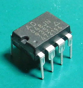 Analog Devices AD648JN オペアンプ [管理:KC707]