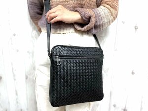 極美品 BOTTEGA VENETA ボッテガヴェネタ イントレチャート ショルダーバッグ バッグ レザー 黒 メンズ 76767