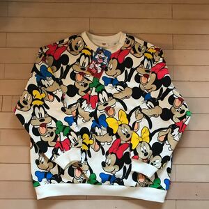 リーバイスDisney Mickey and FRIENDS スエット　新品