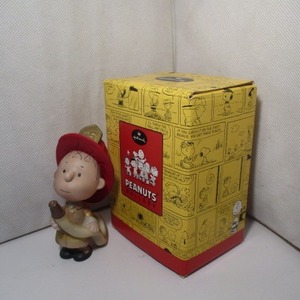 ビンテージ Hallmark FIREFIGHTER PIGPEN FIGURINE Kl279