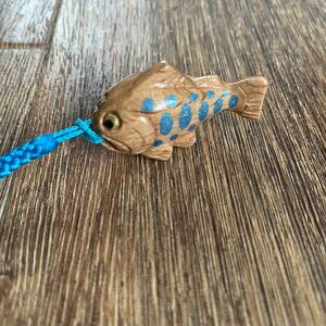 手作り　魚　木製　木工雑貨　ストラップ　キーホルダー　ハンドメイド　ヤマメ　ミニ　山女魚