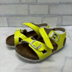 美品 BIRKENSTOCK ビルケンシュトック ネオンカラー 黄色 イエロー エナメル サンダル キッズ 子供 15cm 靴 シューズ