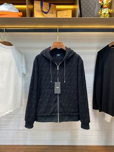 FENDI　フェンディ　ユニセックス　ジャンパー　メンズシップアップ　パーカー　アウター　春服　男女兼用　カジュアル　Lサイズ　1000円～