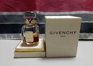 即決、在庫整理…LE DE GIVENCHY、１５ml 、希少なボックス付き ！