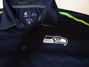 激レア USA購入【NIKE】【DRI FIT】【NFL ONFIELD APPAREL】 NFL シアトル シーホークス【Seattle Seahawks】ロゴ ポロシャツUS L 中古良品