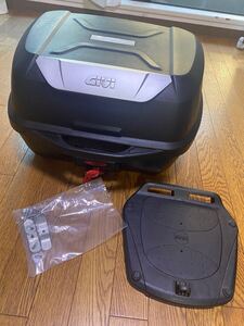 GIVI E43 リアボックス