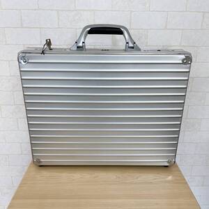 リモワ　RIMOWA　アルミ製　アタッシュケース　45cm×25cm×9cm　中古