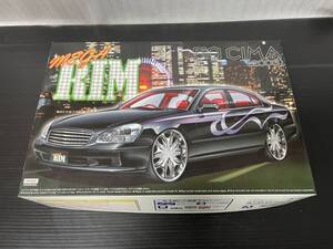 アオシマ 1/24スケールプラモデル メガリムシリーズNo.4 ニッサン 50シーマ (2003) 新品未組立 22インチ Jラグ ラグジュアリー US DONK