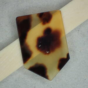 Tortoise shell Guitar Pick Jazz Pick Mandolin Thumb Pick Casein Galalith Plectrum Ritchie Blackmore Beatles3/11/i