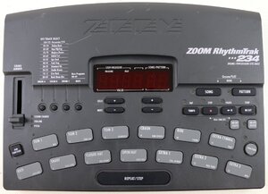 S♪ジャンク品♪リズムマシン 『RT-234』 ZOOM/ズーム リズムトラック 100種類以上のサウンドを内蔵 ※ACアダプター欠品/電源は入りました