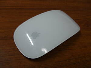 j41　Appleアップル マジックマウス A1296 Magic Mouse 中古　動作品