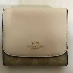 COACH 三つ折り財布 コンパクトウォレット シグネチャー レザー　レディース　ブランド　中古コーチ