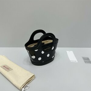 MARNI Tropicalia Micro patent leather tote bag マルニ かごバッグ 黒 ドット柄 おしゃれ 鞄 通勤用 Marni mini