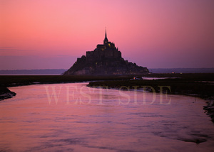 フランス モンサンミシェル 修道院　夕焼け 風景写真 世界遺産 ★　辰巳玄洋　作品　額縁なし　A３サイズ写真 