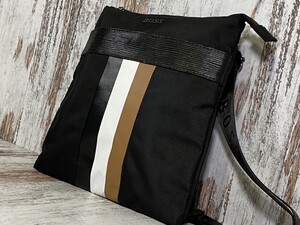 HUGO BOSS　 サコッシュ　3色カラー　 斜め掛け　 ショルダーバッグ　 クロスボディ