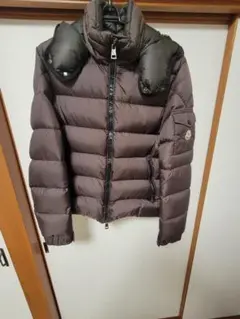 MONCLER ブラウン ダウンジャケット フード付き