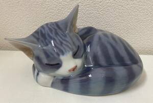 ☆F1003■ROYAL COPENHAGEN ロイヤルコペンハーゲン 057 猫 置物 陶器 フィギュリン 眠り猫 ネコ ねこ