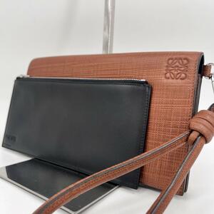 【未使用品】LOEWE ロエベ トラベルポーチ セカンド クラッチバッグ リネン ポーチ付き アナグラム ロゴ レザー 茶系 レディース メンズ