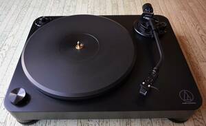 オーディオテクニカ アナログベルトドライブレコードプレーヤーaudio-technica AT-LP7 動作良好 送料無料