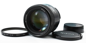 【超美品 動作確認済】Nikon AF NIKKOR 85mm f/1.8 D Portrait Lens w/Caps ニコン ニッコール #0165