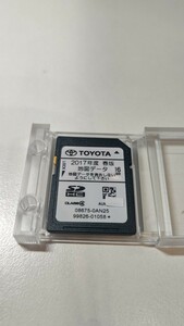 トヨタ純正ナビ NSZT-W64　2017年春版SDカード（08675-0AN25）　送料無料！