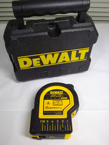 デウォルト DEWALT 鉛直・地墨点専用レーザー　DW082　オートレーザー 