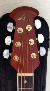 Celebrity CC57 by Ovation 即決は新品ケース付属 送料 全国一律 3.850円 (離島を除く)　クラック有　 低弦高で弾き易い　 詳細は説明文で