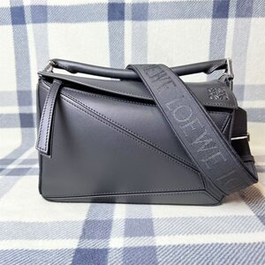 美 品 LOEWE ロエベ ハンドバッグ ショルダーバッグ 2Way 1円スタート グレインレザー A510S21XA9-1100 ブラック