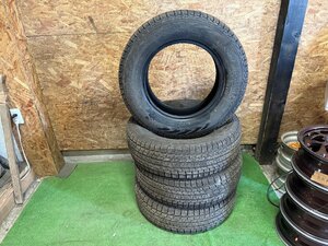 215/70R16 YOKOHAMA iceGUARD G075 2022年製 バリ山 スタッドレスタイヤ 4本セット H21