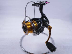 祿 ダイワ 15 レブロス 2004 浅溝スプール Daiwa REVROS グローブライド スピニングリール 検 1000 1500 2000 2500 3000 057371 0111F