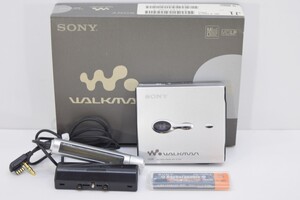 動作品 SONY ソニー MD WALKMAN ウォークマン MZ-E700 ポータブル プレイヤー バッテリー NH-14WM リモコン付 シルバー RO-522M/642