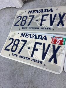 アメリカナンバープレート実物★ネバダ州★MADE　IN　USA★NEVADA★THE　SILVER　STATE★前後２枚セット