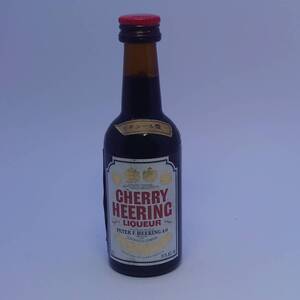 サントリー CHERRY HEERING 50ml 24％ ミニボトル