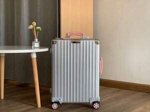 RIMOWA リモワ Classic Fight 機内持ち込み用スーツケース スーツケース 20インチ 37リットル 中古 2